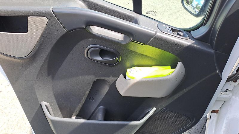 Renault Master 2.3 DCI 35 RT NAVI Nosič - fotka 16 z 21