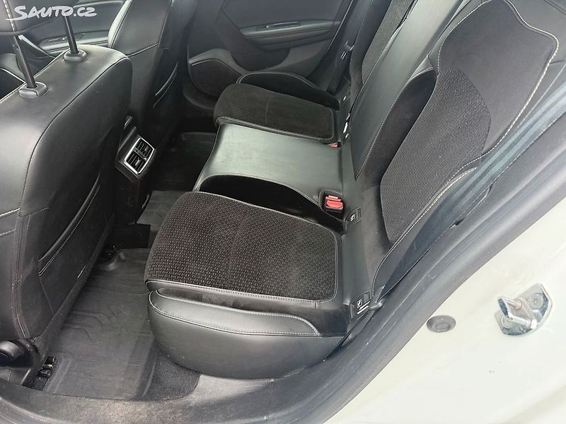 Renault Mégane 1.5 DCi 1.majitel CZ - fotka 25 z 33