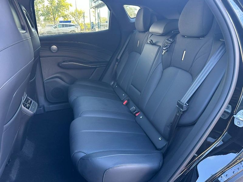 Omoda 7 1.5T PHEV Premium, AT, SKLADEM - fotka 12 z 33
