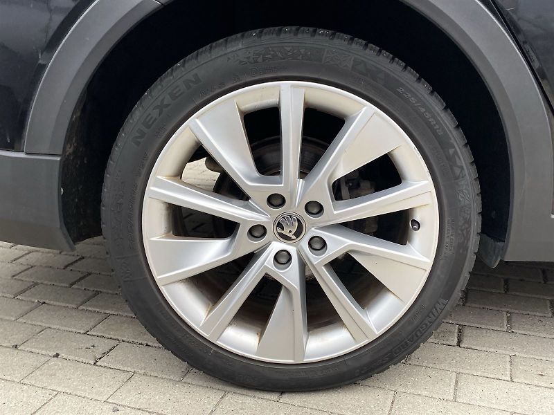 Škoda Octavia (2022) Combi 2.0 TDI 4x4 DSG Scout - fotka 33 z 37
