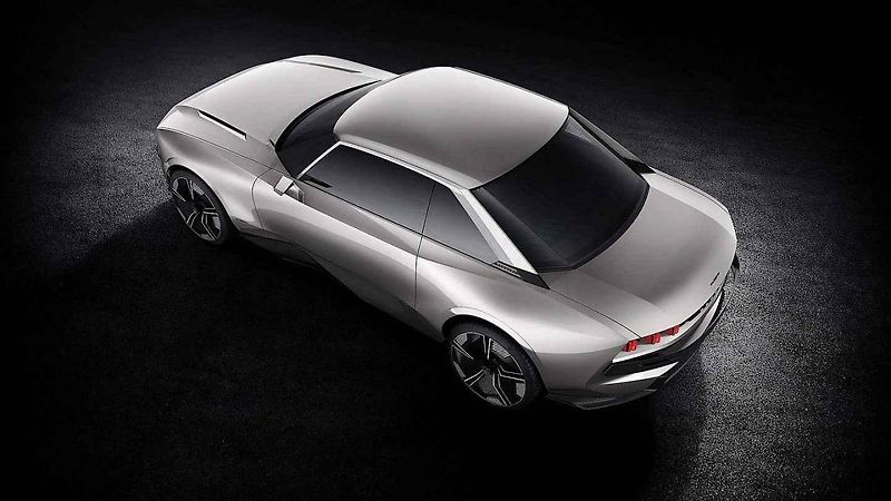 Koncepční vůz Peugeto E-Legend