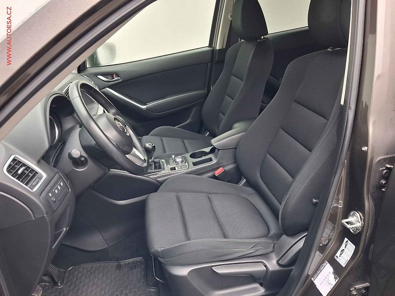Mazda CX-5 (2015) 2.0i, ČR, AC, tempo, park - fotka 9 z 17