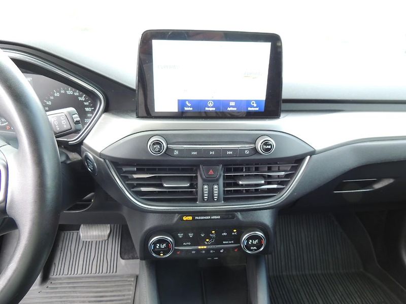 Ford Focus (2022) 1.5TDCi,88kw,Titanium,automat - fotka 26 z 62