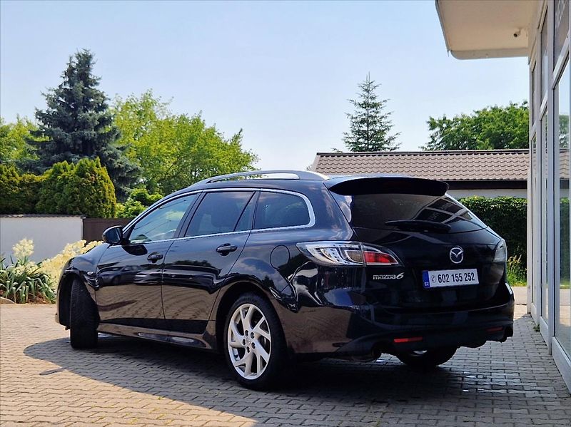 Mazda 6 2,0 i 114kW AUTOKLIMA VÝHŘEV - fotka 3 z 27