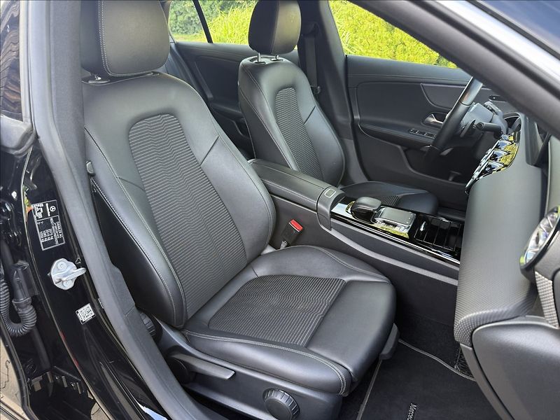 Mercedes-Benz CLA 180d - fotka 7 z 23