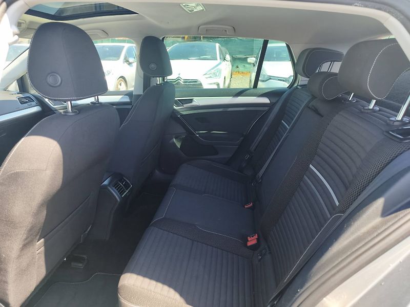 Volkswagen Golf (2015) - fotka 18 z 37
