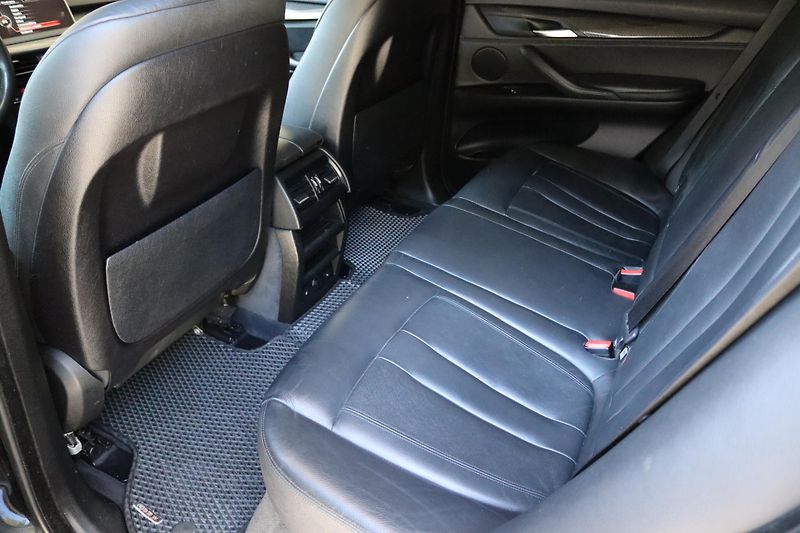 BMW X5 XDRIVE 30D F15 190kW - fotka 37 z 50