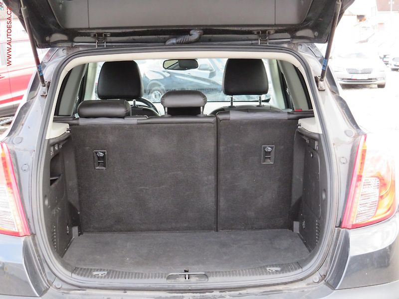 Opel Mokka (2015) 1.7 CDTi, Xenon, AC, park - fotka 7 z 27
