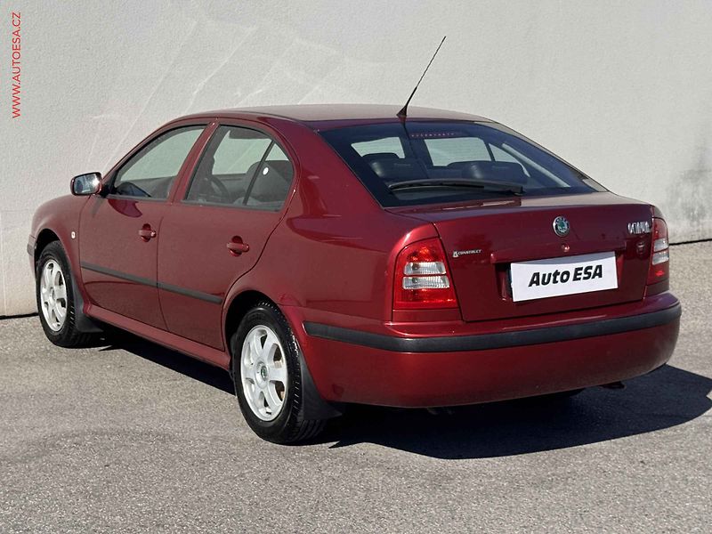 Škoda Octavia (2004) 1.6i, ČR, Klima - fotka 4 z 13