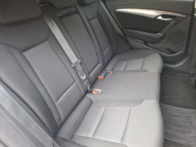 Hyundai i40 (2018) SW 1.7CRDi 104kW -ČR-KAMERA - fotka 22 z 38
