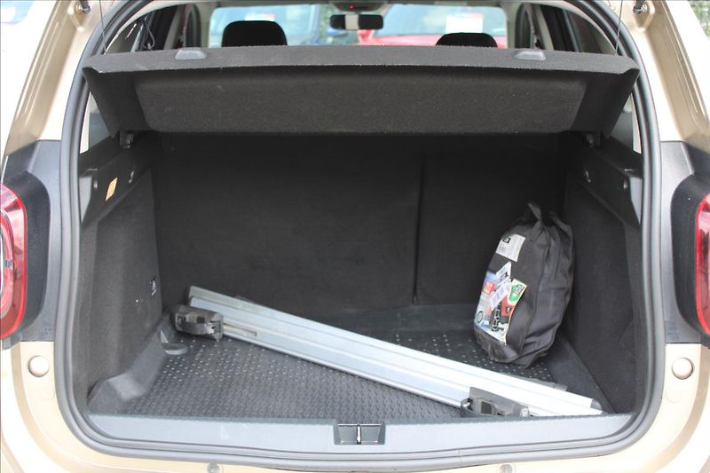 Dacia Duster 1,6 SCe  ČR,1.MAJITEL,PRESTIGE - fotka 25 z 28