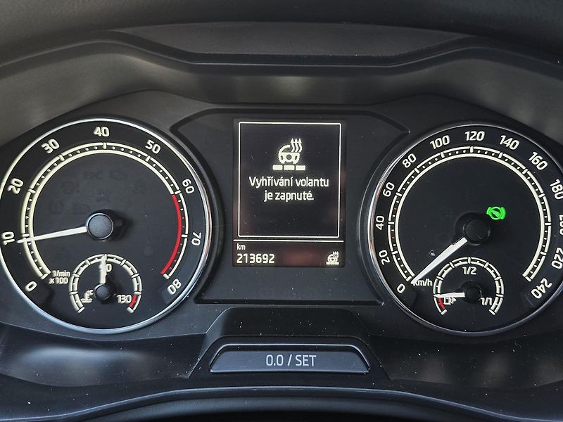 Škoda Scala 110kW DSG STYLE ČR -DPH - fotka 24 z 44