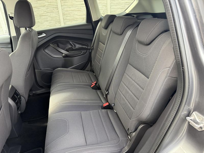Ford Kuga 2.0TDCi 140PS 162TKM SERVIS!!! - fotka 107 z 162