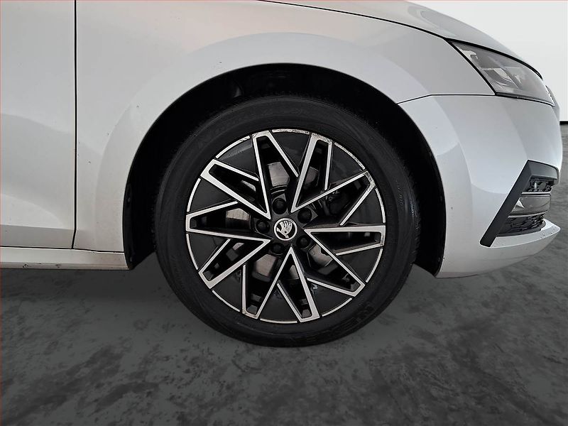 Škoda Octavia (2020) 2.0 TDI, Automat, Navi - fotka 15 z 24