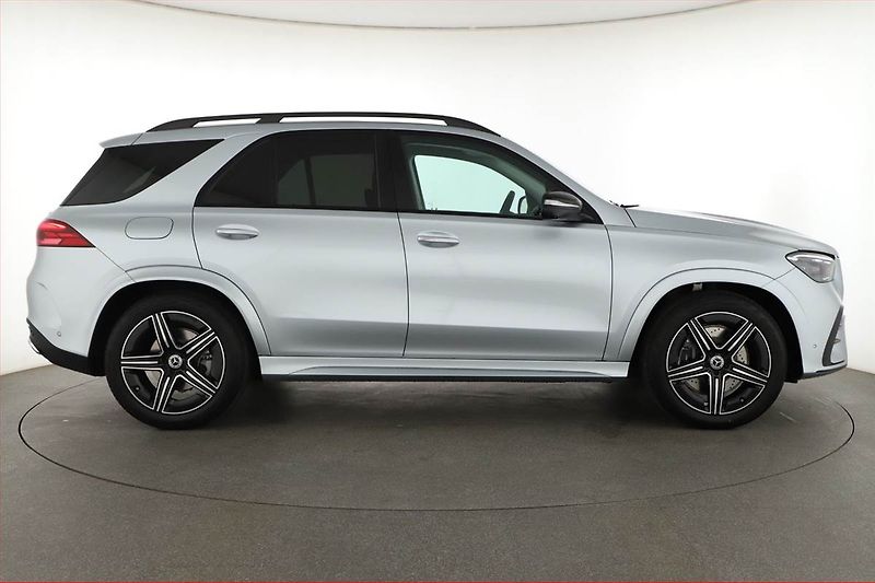 Mercedes-Benz GLE (2025) 450 d, AMG, VZDUCH, TAŽNÉ - fotka 6 z 31