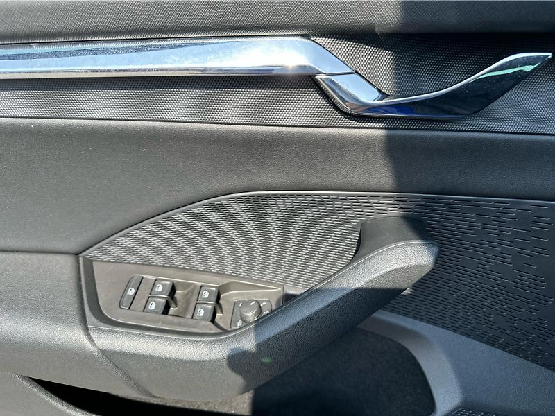 Škoda Octavia 2,0 TDI Style - fotka 17 z 22