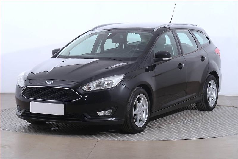 Ford Focus (2015) 1.5 TDCi, Serv.kniha, Navi - fotka 2 z 19