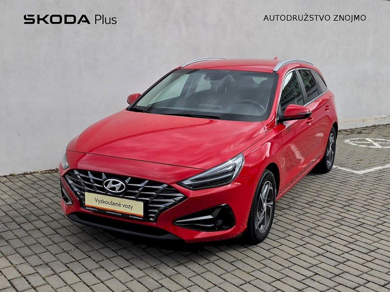 Hyundai i30 (2022) SW Family Smart 1,5GDi 80kW - fotka 1 z 29