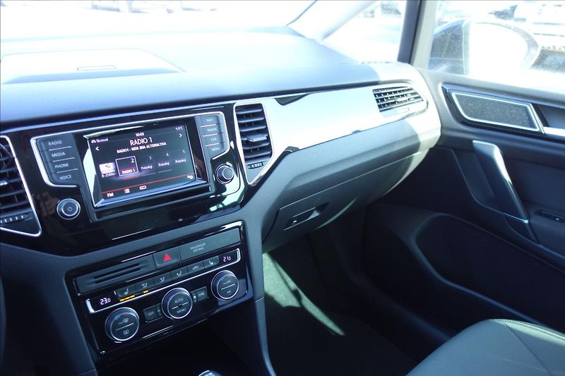 Volkswagen Golf Sportsvan 1,4 TSi 110KW,ČR,HIGHLINE,DSG. - fotka 39 z 51