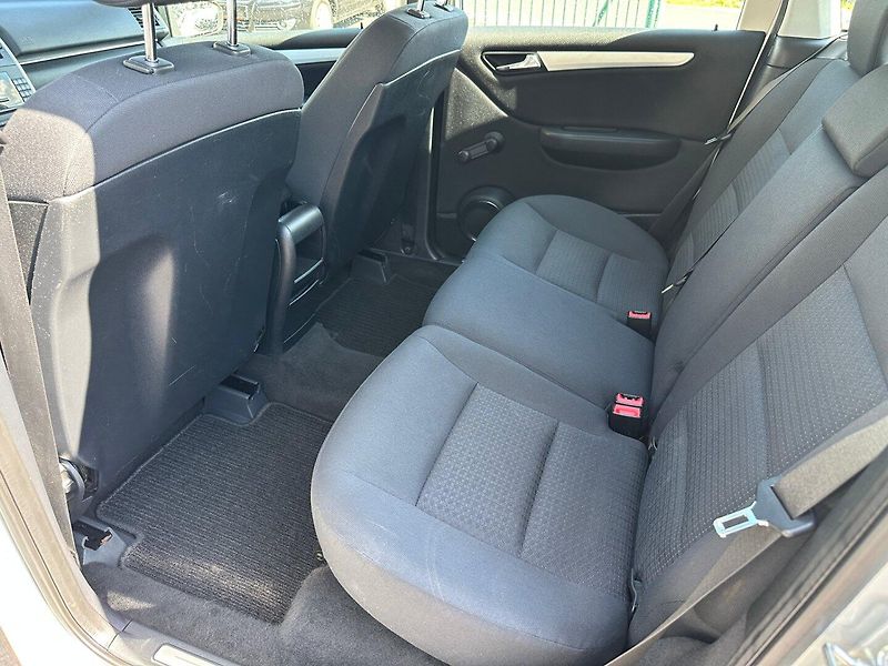 Mercedes-Benz Třídy B (2008) 1.7i 85kw - fotka 10 z 30