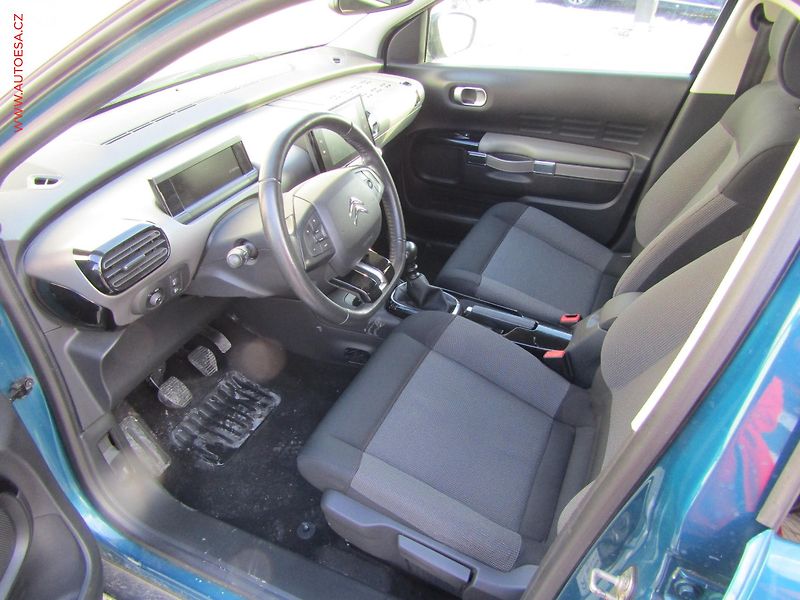 Citroën C4 Cactus (2018) 1.2 PT, ČR, Navigace - fotka 9 z 18