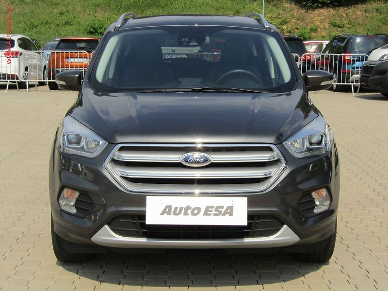 Ford Kuga (2018) 2.0TDCi 4x4, AC, výhřev sed. - fotka 2 z 16