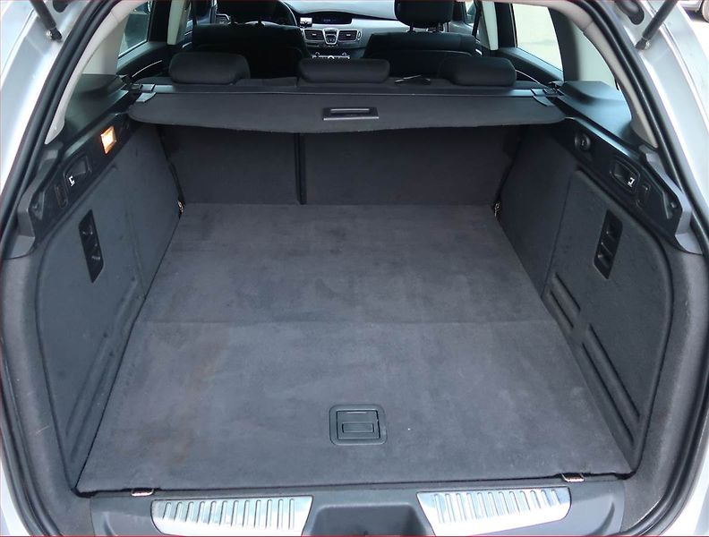 Renault Laguna (2009) 2.0 DCi, po STK, jezdí skvěle - fotka 13 z 14
