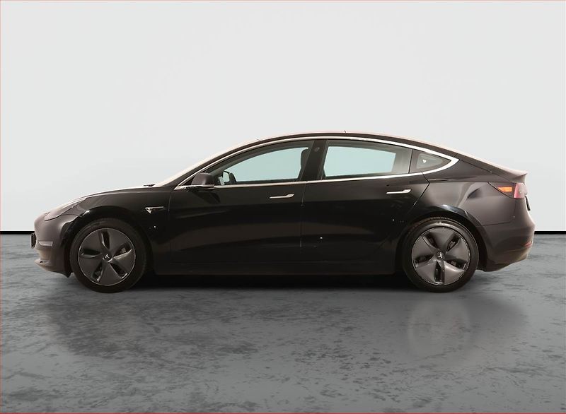 Tesla Model 3 (2019) Std Range Plus 52kWh, SoH 78% - fotka 3 z 32
