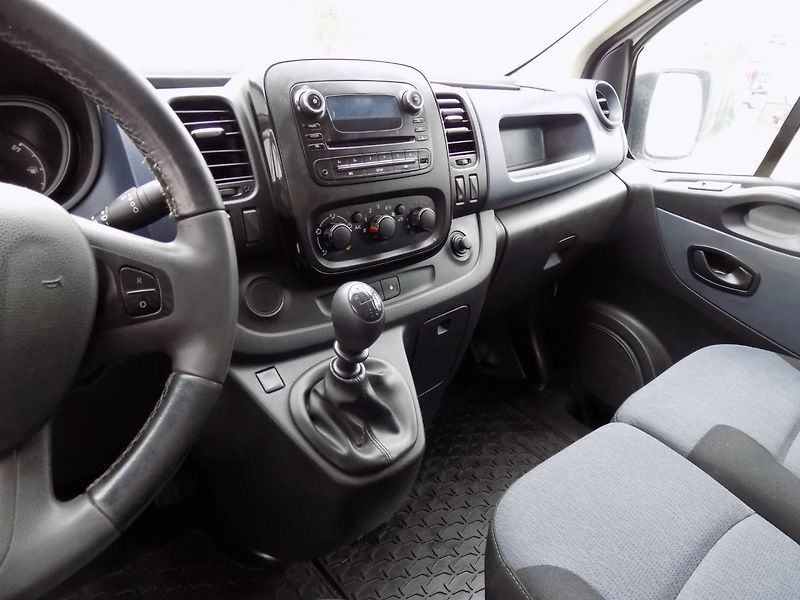 Opel Vivaro (2017) 1.6DCI/L2H1/klimatizace/ - fotka 20 z 28