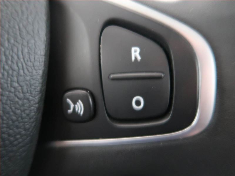 Renault Clio (2020) 0.9 TCe, Navi, Tempomat - fotka 15 z 15