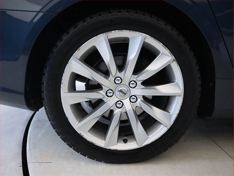 Volvo S90 (2018) D4, Automat, Serv.kniha, Kůže - fotka 15 z 23