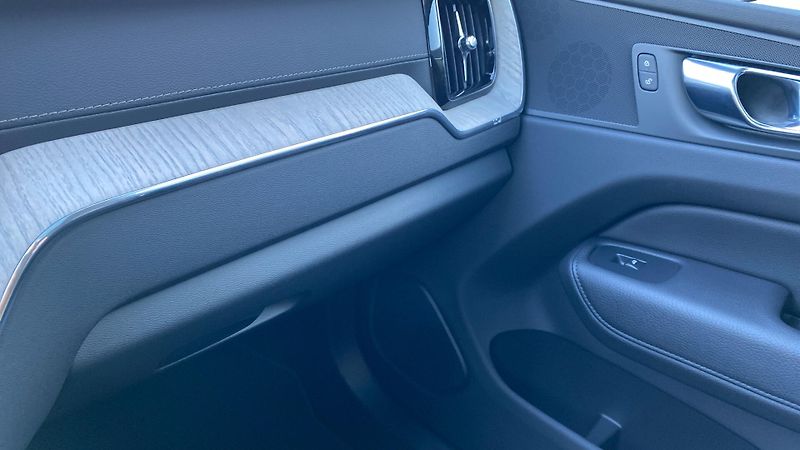 Volvo XC60 INSCRIPTION, T6 AWD RECHARGE, - fotka 13 z 33
