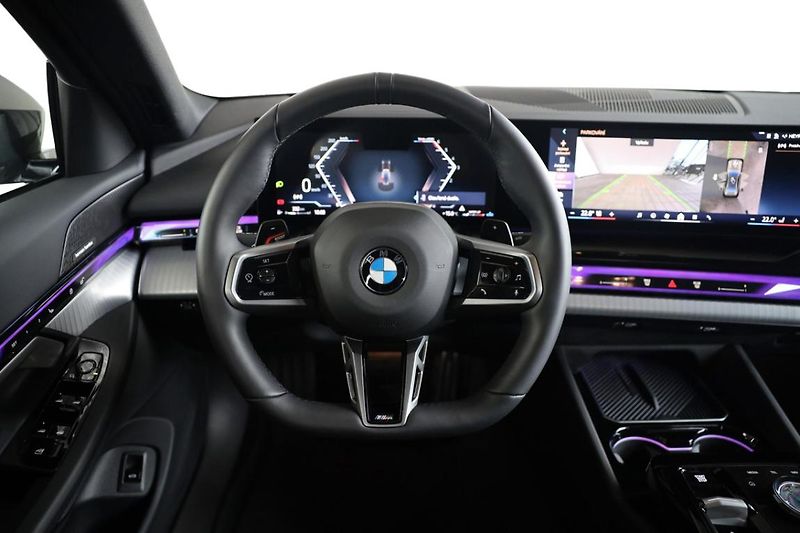 BMW Řada 5 540d xDrive Sedan - fotka 22 z 27