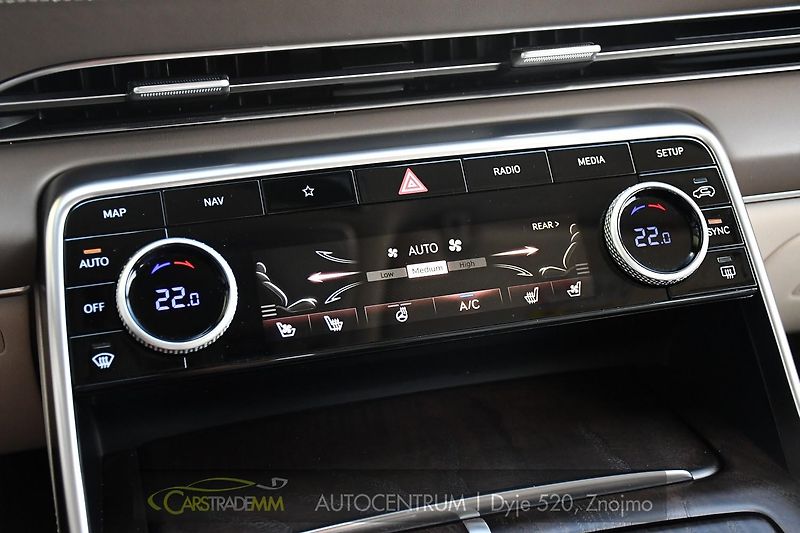 Genesis GV80 3.0 AWD AT8 LUXURY LINE 1M - fotka 38 z 63