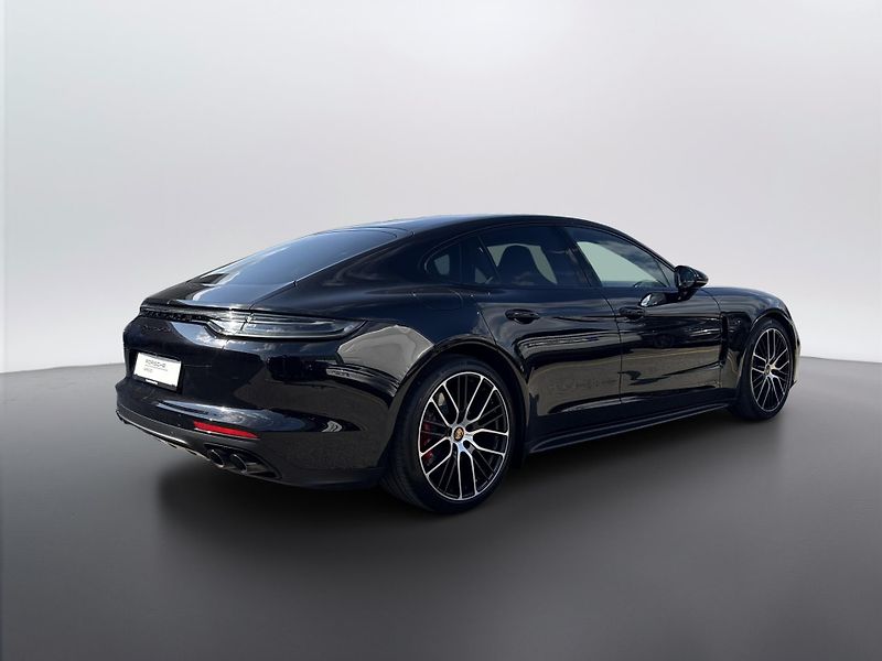 Porsche Panamera GTS - fotka 5 z 30