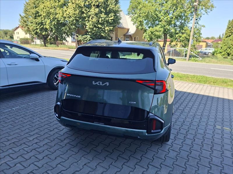 Kia Sportage 1,6 HEV T-GDi GPF HEV 4x4 - fotka 4 z 9