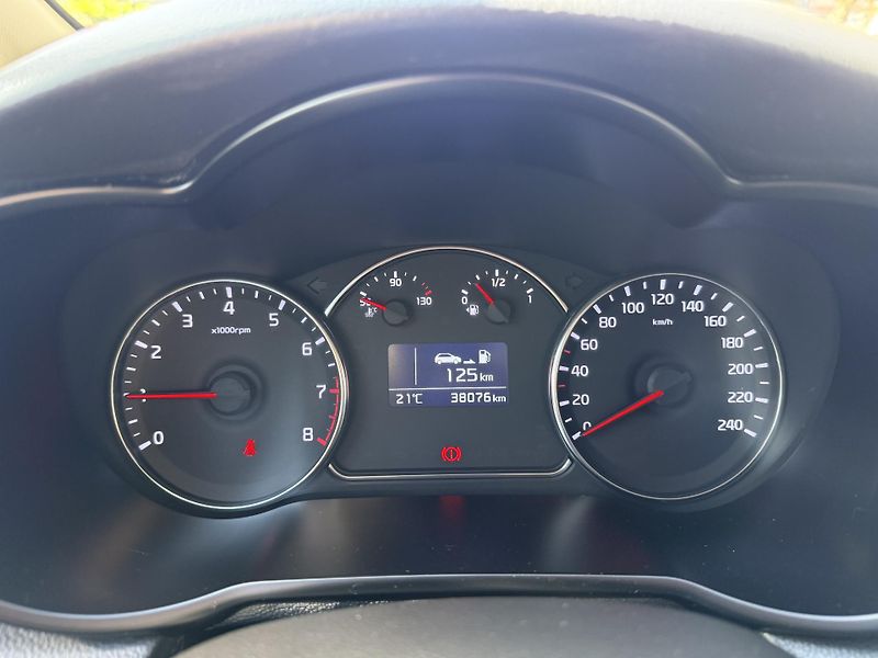 Kia Carens 1.6 GDi 99kw - fotka 6 z 10