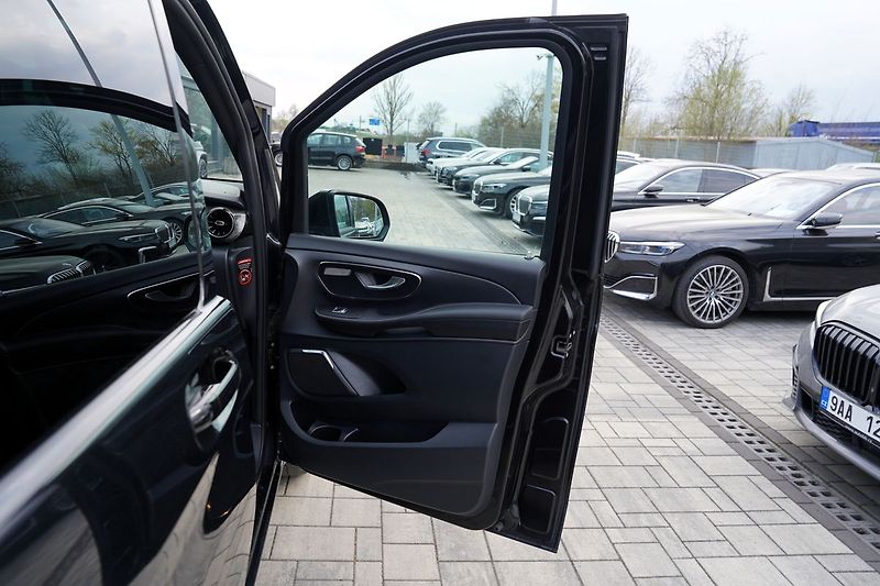 Mercedes-Benz Třídy V V300d XL/Burm/ČR/8 míst/176 KW - fotka 19 z 46