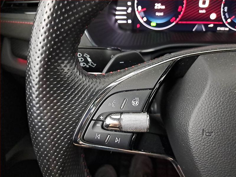 Škoda Octavia (2022) 2.0 TDI - fotka 19 z 25