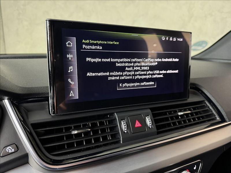 Audi Q5 2,0 TDi  Quattro S-Line Assist - fotka 39 z 50