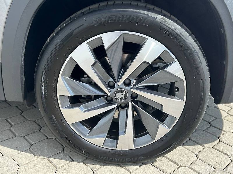 Škoda Kodiaq Exclusive Selection 7DSG 4x4 2 - fotka 24 z 28