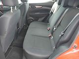 Nissan Qashqai (2017) 1.2 DiG-T, 2.maj,ČR, Visia - náhled 10
