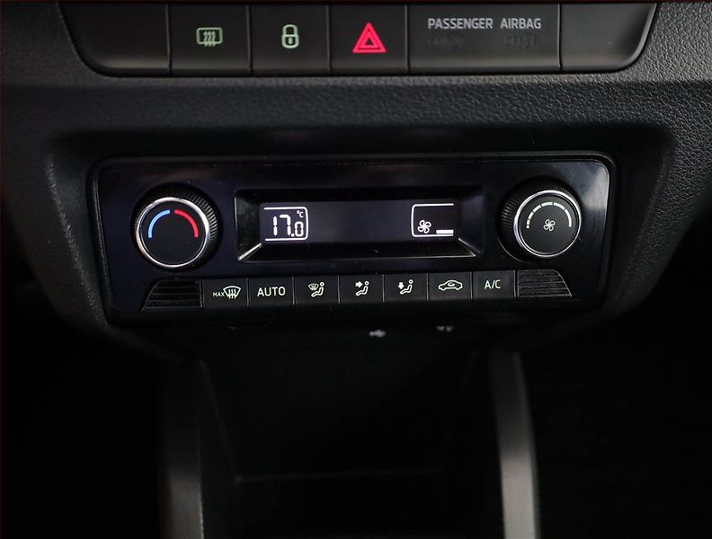 Škoda Fabia (2021) Style 1.0 TSI, ČR,1.maj - fotka 10 z 20