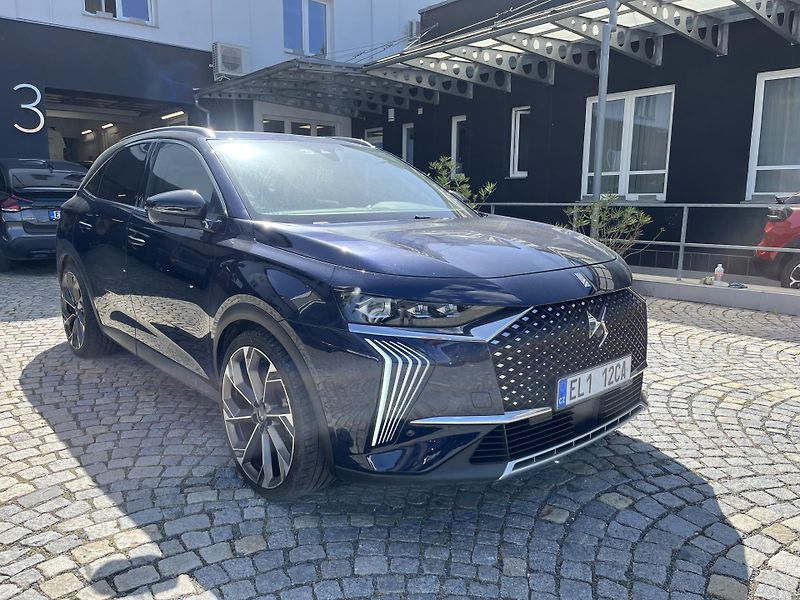 DS Automobiles DS7 E-TENSE OPERA 360k 4x4, PANO - fotka 7 z 19