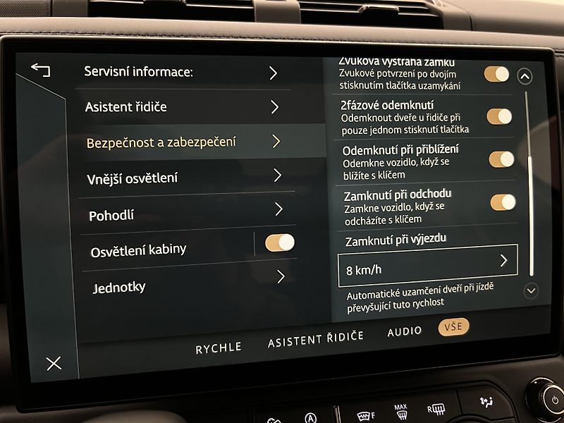 Land Rover Defender (2026) 110 P635 OCTA AWD AUT - fotka 56 z 69