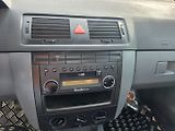 Škoda Fabia (2000) 1.4 MPI Serviska - náhled 10