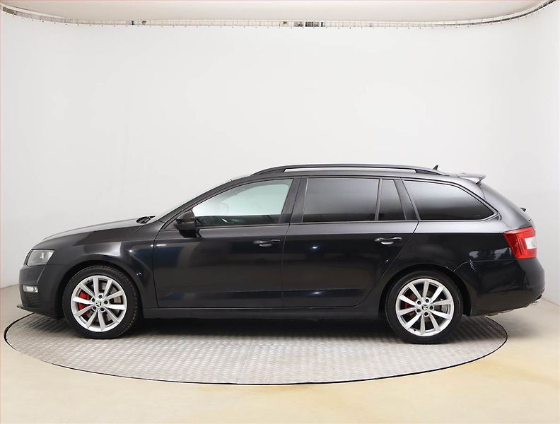 Škoda Octavia (2016) RS 2.0 TDI, Automat, Kůže - fotka 3 z 23