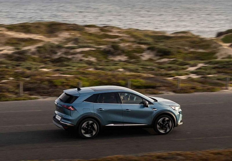Renault Symbioz je schopen plnit roli jediného vozu v rodině