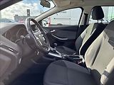 Ford Focus 1,6 TDCI 95k Trend - náhled 17