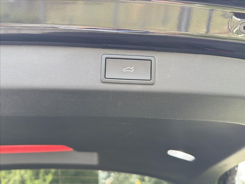 Škoda Elroq 0,0 iV 85 kWh 210 Kw DPH HUD - fotka 32 z 35